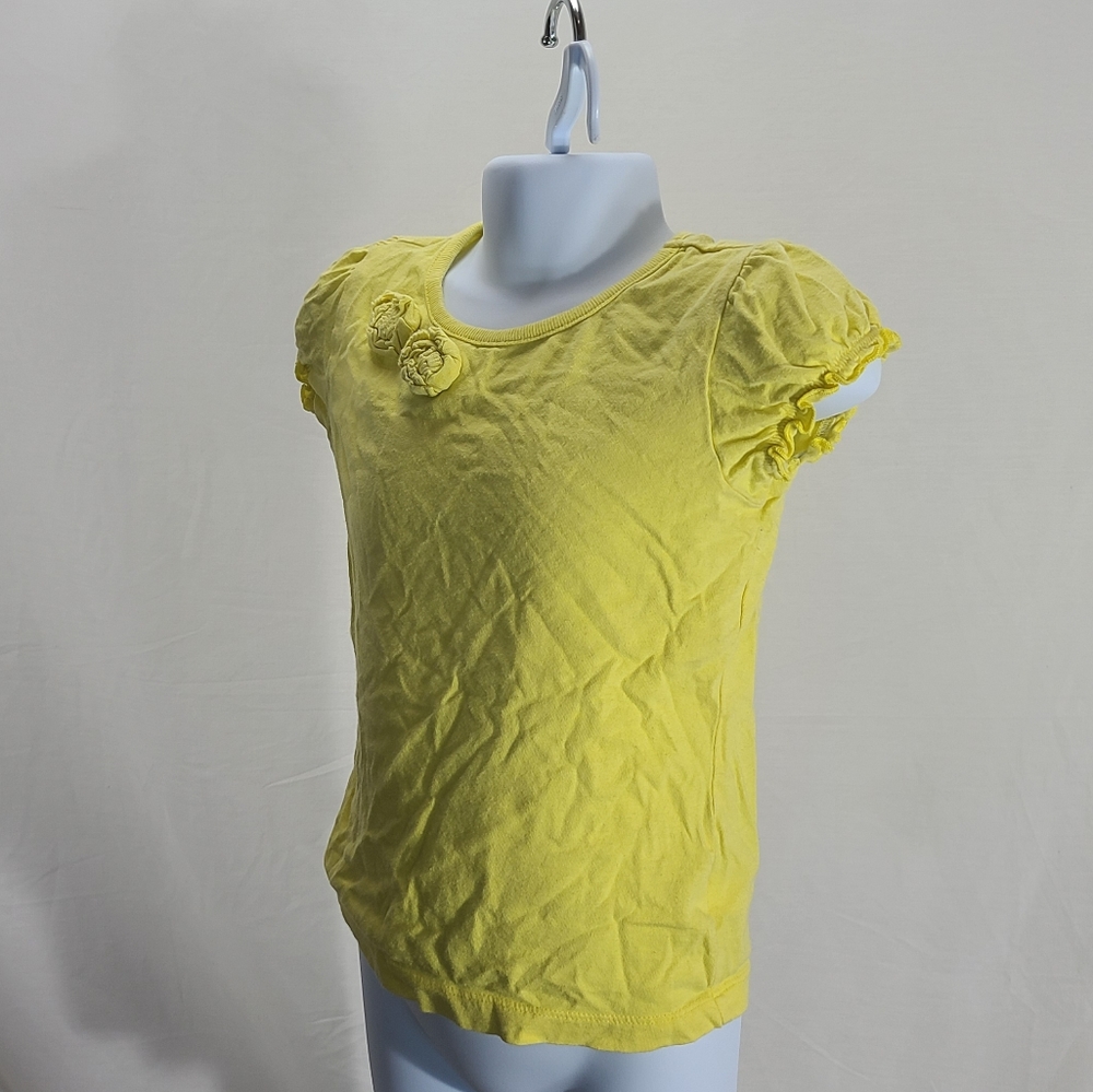 Yellow flower - Picture 3 of 4
